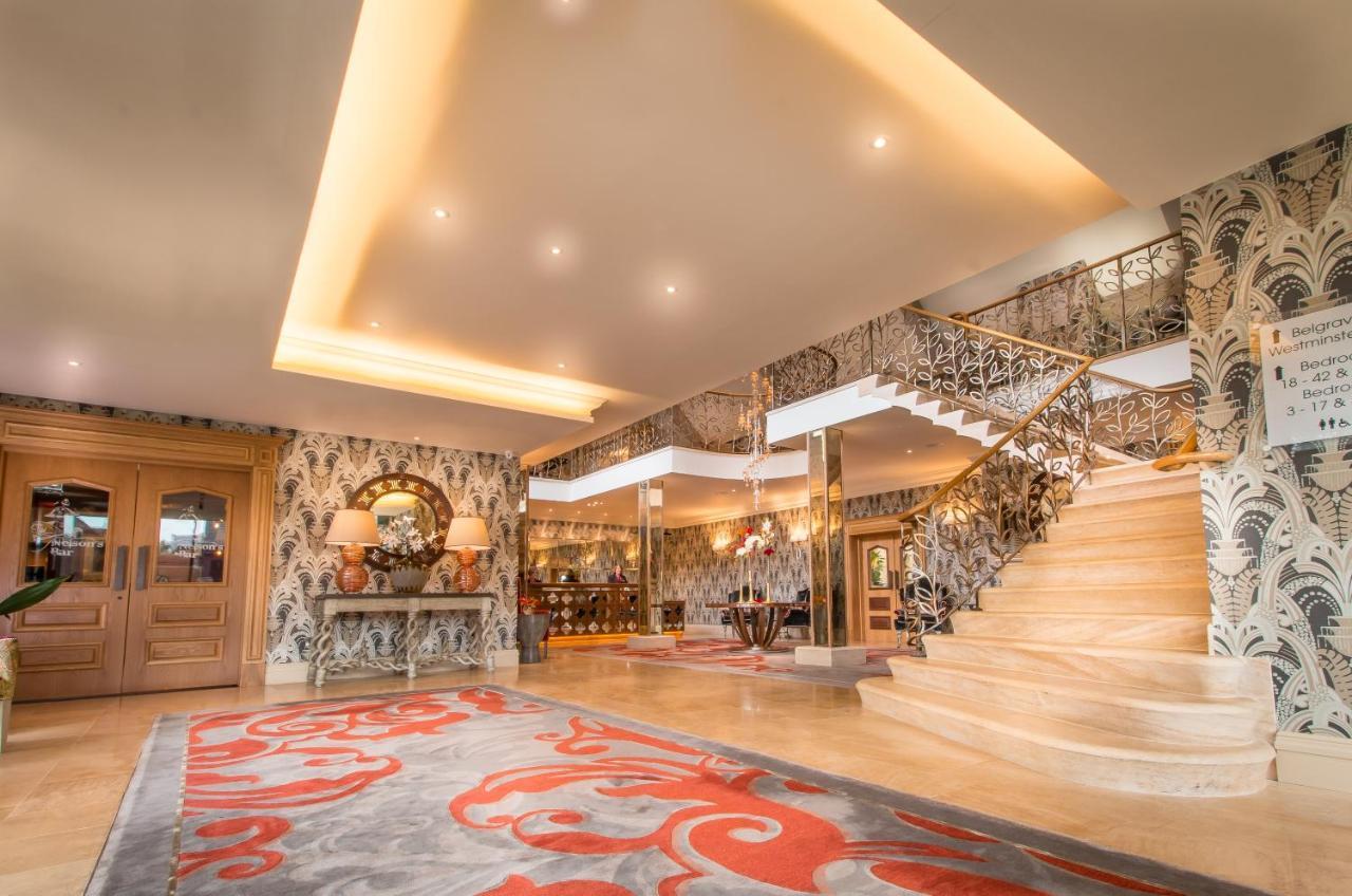 Grosvenor Pulford Hotel & Spa Esterno foto