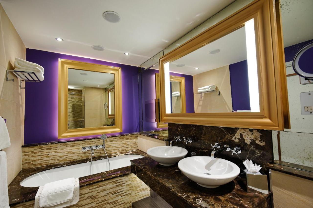 Grosvenor Pulford Hotel & Spa Esterno foto
