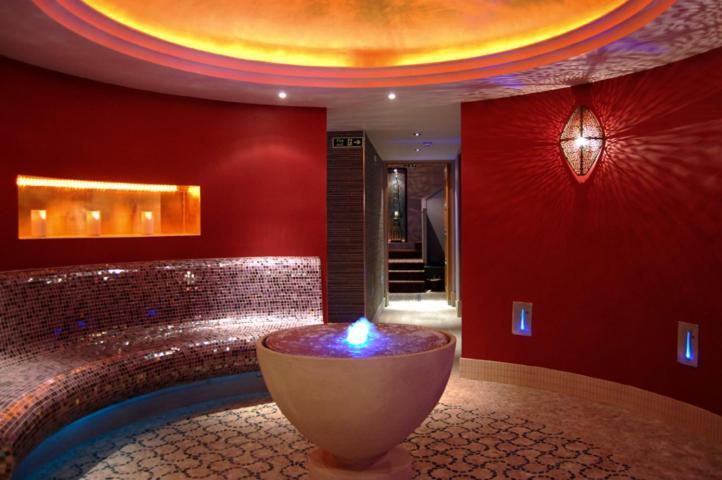 Grosvenor Pulford Hotel & Spa Esterno foto