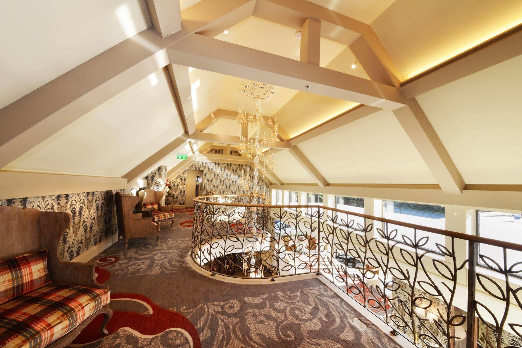 Grosvenor Pulford Hotel & Spa Esterno foto